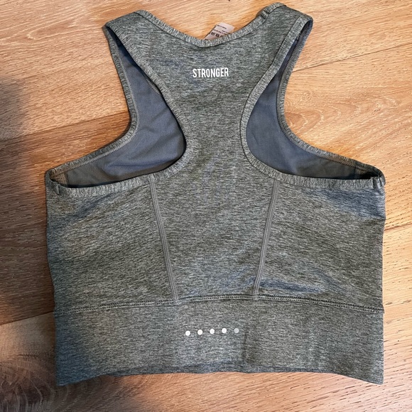 Stronger label long bra top size medium - Picture 2 of 2